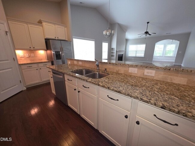 Building Photo - 6007 Peachtree Town Ln