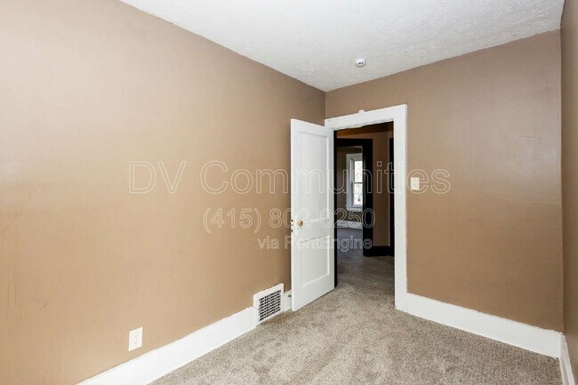 Building Photo - 243 Wildwood Ave