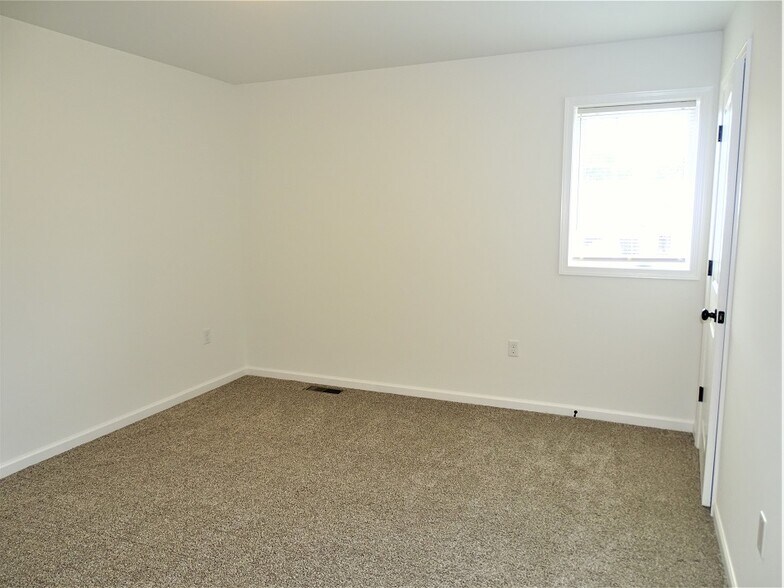 Building Photo - 416 Masonic Dr