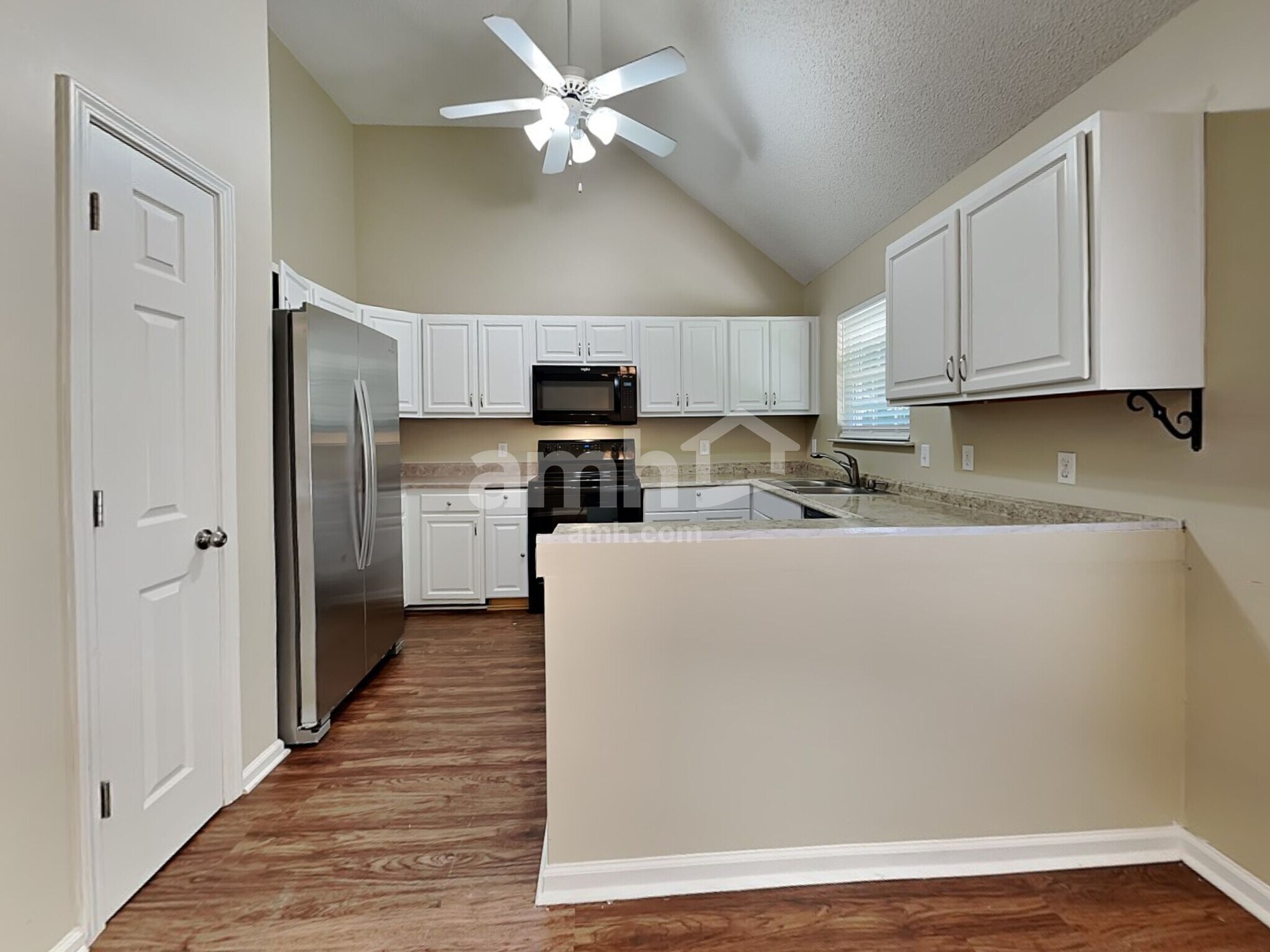 Building Photo - 131 Junco Way