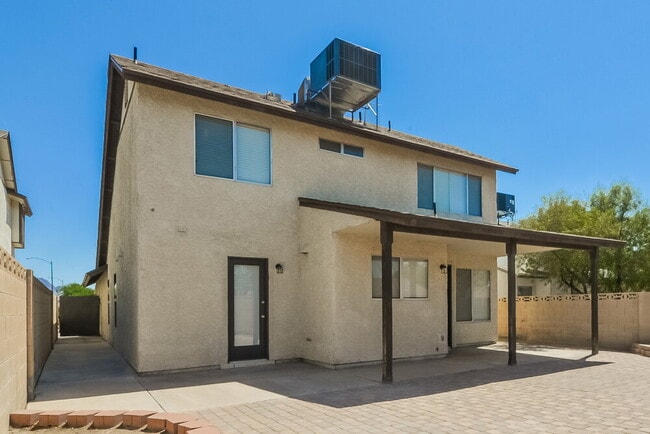 Building Photo - 108 Spinnaker Dr
