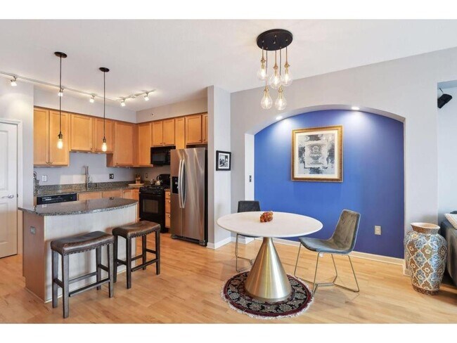 Building Photo - 500 E Grant St