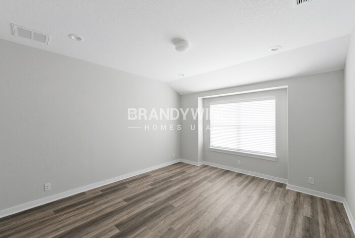 Building Photo - 10313 Ida Gdn Wy