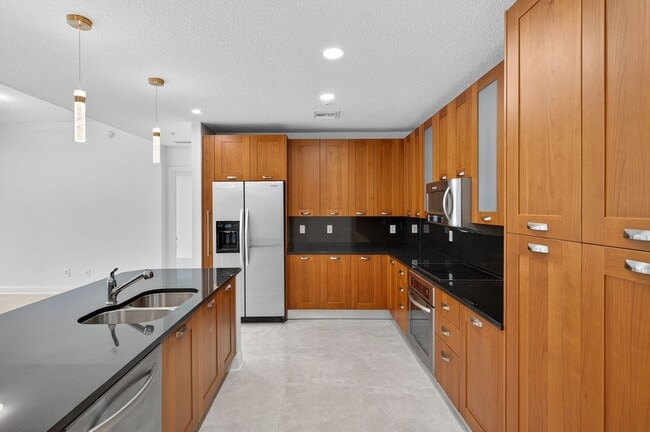 Building Photo - 24th Floor Condo Unit