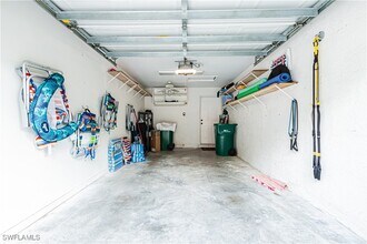 Building Photo - 260 Robin Hood Cir