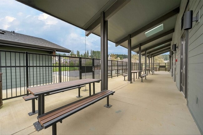 Building Photo - Beautiful 4-Bedroom Camas Home on Quiet Cul-de-Sac | Built in 2020 | Private Backyard