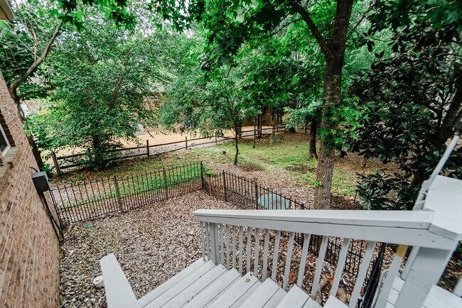 Building Photo - 2000 Square feet, of gorgeous living space in Hot Springs Village.