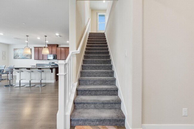 Building Photo - 10068 Carinata Dr