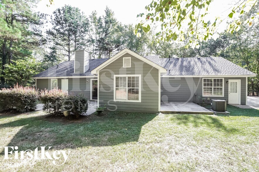 Building Photo - 3902 Viola Ct