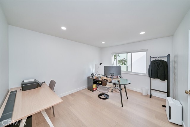 Building Photo - 6231 Lochvale Dr