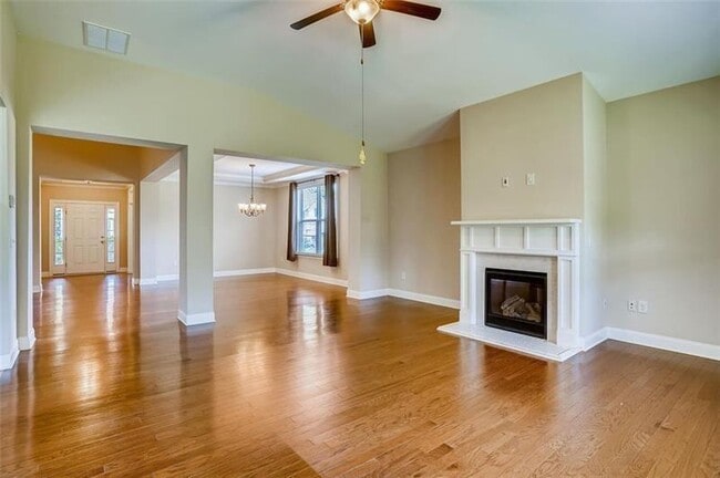 Building Photo - 4018 Creekshire Trl