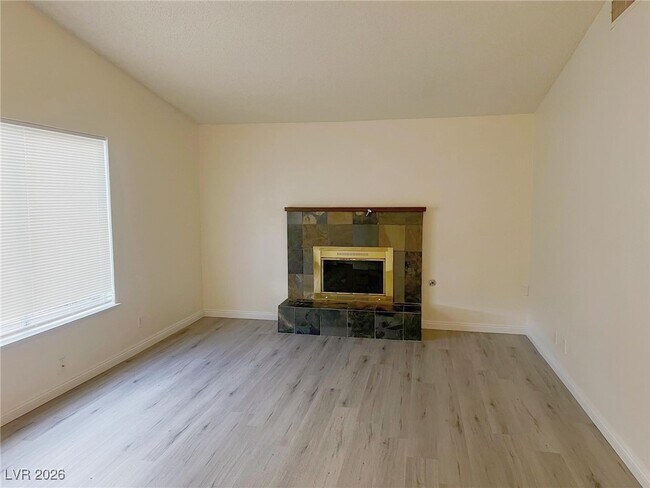 Building Photo - 6802 Bonillo Dr