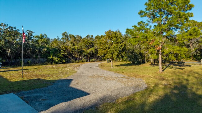 Building Photo - 4.8 Acres of Peaceful Country Living With No HOA
