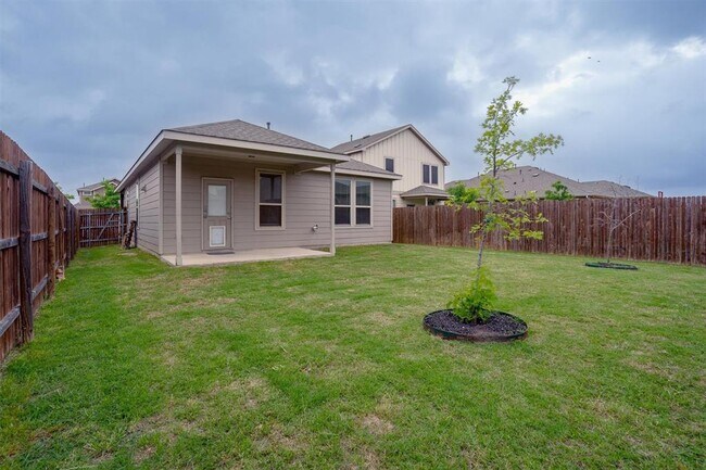 Building Photo - 217 La Dera Dr