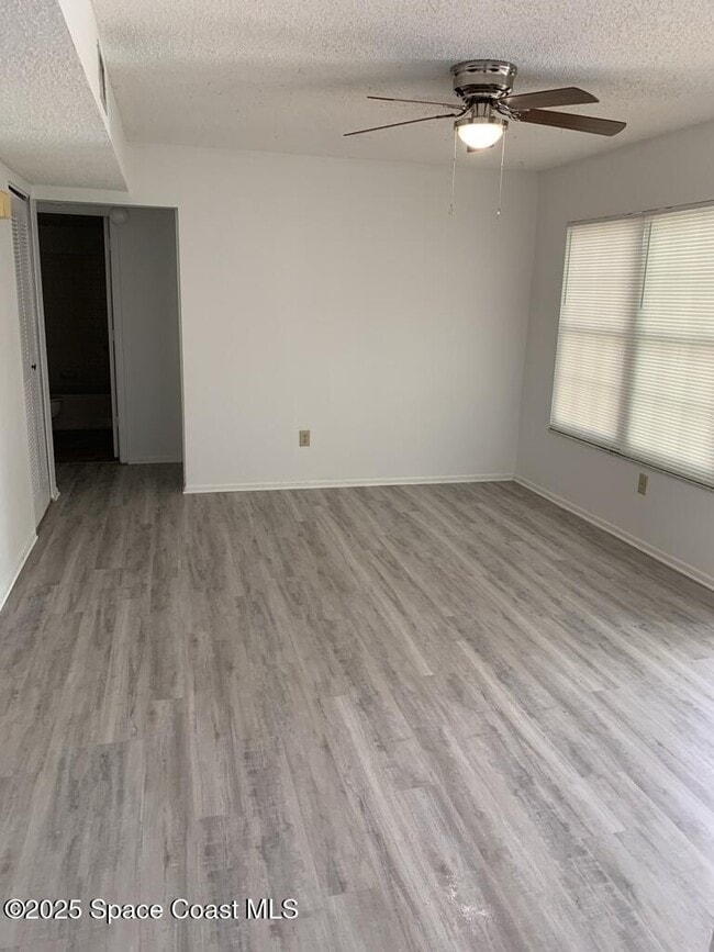 Building Photo - 1485 Malibu Cir NE