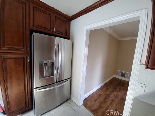 Building Photo - 13132 Hartland St