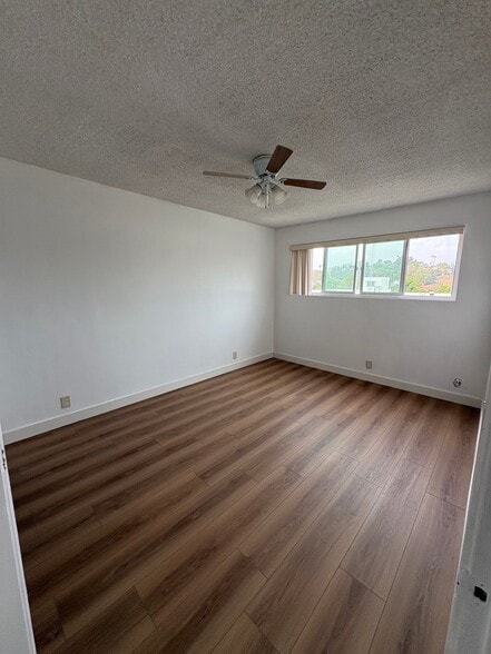 Building Photo - 2339 Glendale Blvd