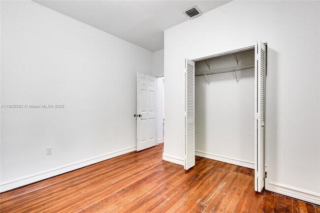 Building Photo - 86 NE 47th St