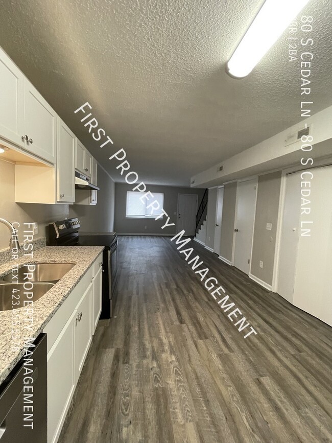 Building Photo - 1/2 off a Month's Rent!: 2Bed/2Bath Townho...