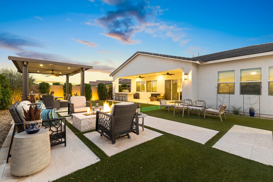 Building Photo - 10921 N Blakely St