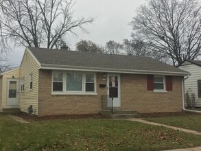 Building Photo - Single Family 3 Bedroom Home