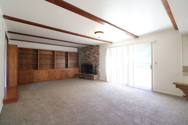 Building Photo - **Single-Story Foxenwoods Home on a Cul-de-Sac – Spacious Yard!**