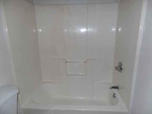 Building Photo - 706 E Inskip Dr