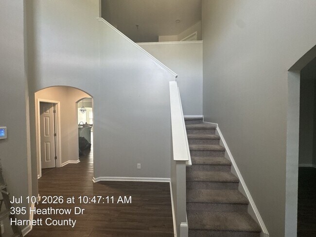 Building Photo - 394 Heathrow Drive