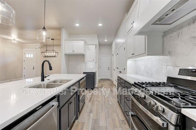 Building Photo - 2609 Dalewood Pl