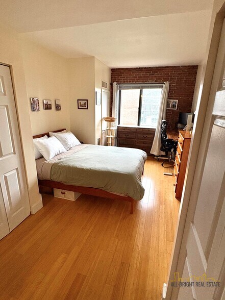 Building Photo - 42 Eighth St. Unit 2304