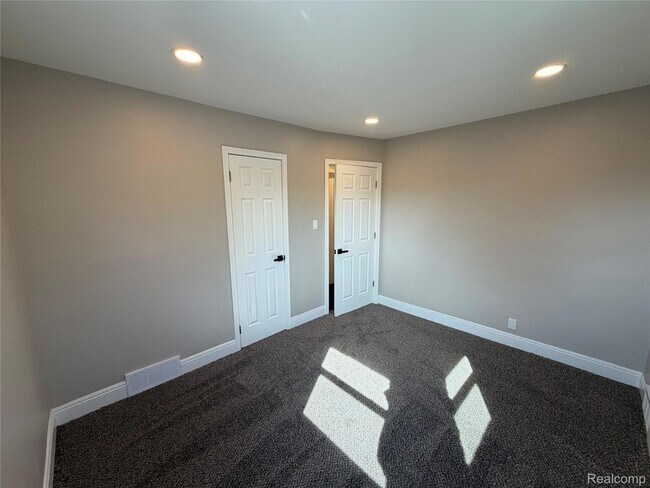 Building Photo - 6919 Archdale St