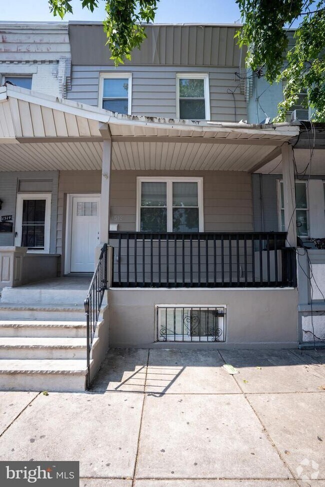 Building Photo - Large 3 bedroom with powder room on 1st fl