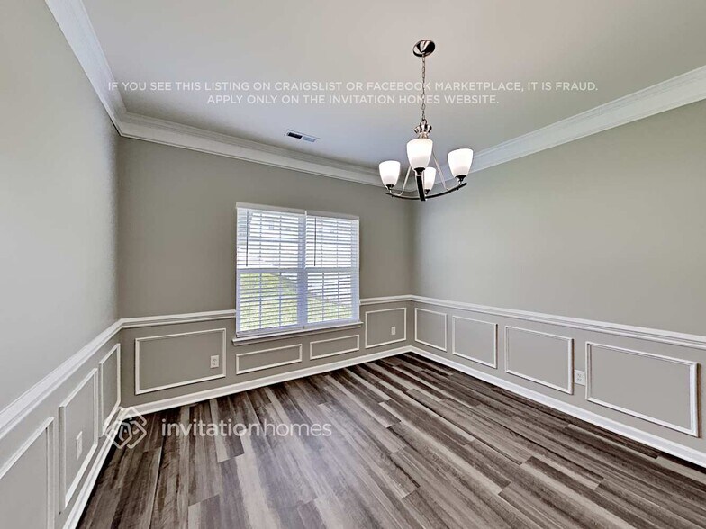 Building Photo - 1514 Peachcroft Rd