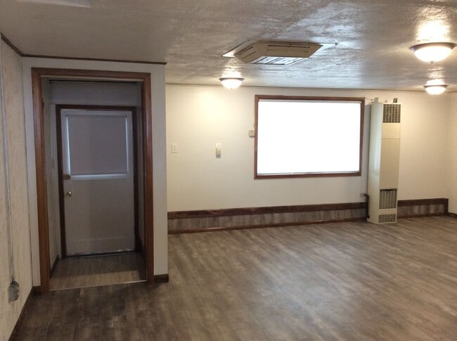 Building Photo - 702 C Ave