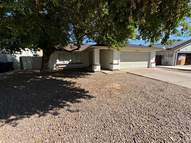 Building Photo - Cozy Mesa Home with Private Pool!