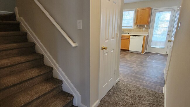 Building Photo - Coming Soon - Modern Comfort Ideal Locatio...