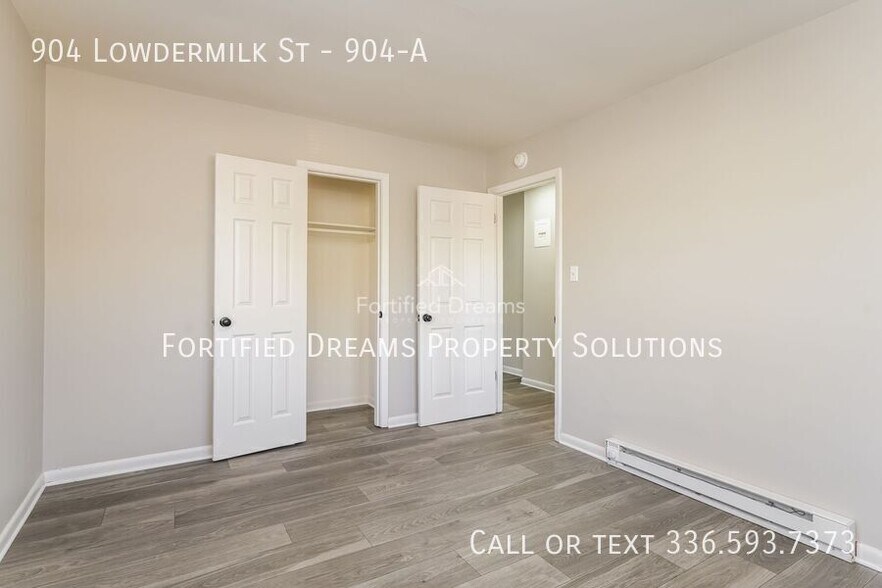 Building Photo - 904 Lowdermilk St