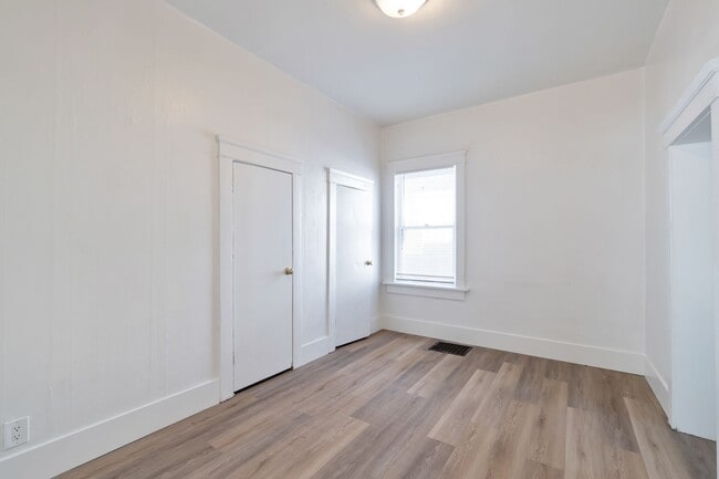 Building Photo - Eccles-Triplex