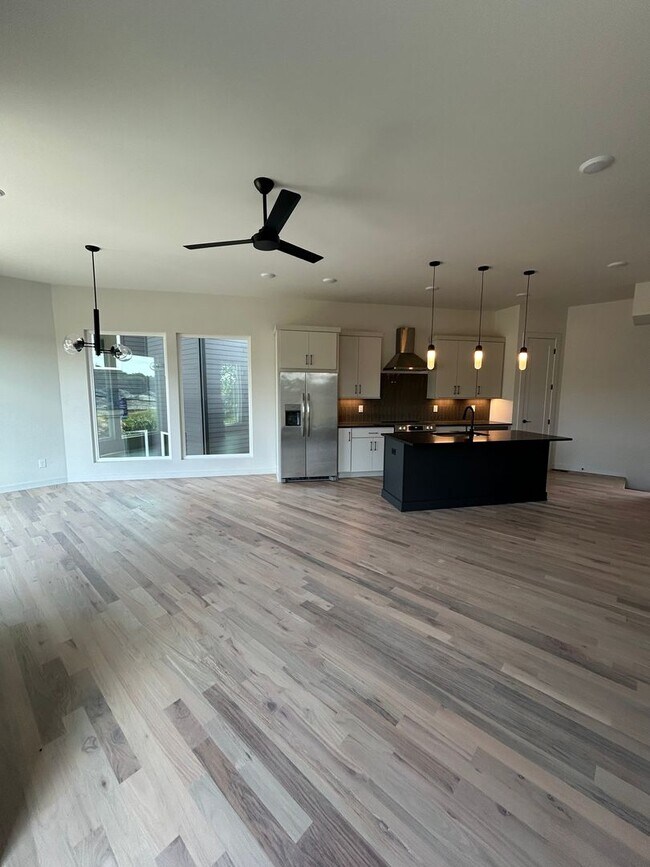 Building Photo - Amazing New Construction North Nashville!