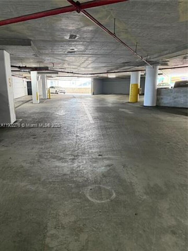 Building Photo - 888 Biscayne Blvd