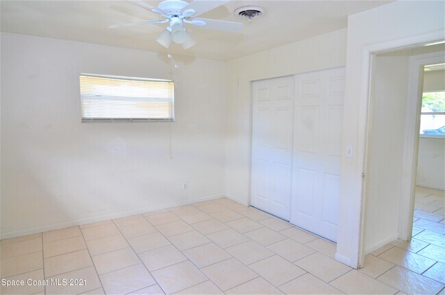 Building Photo - 75 Brandy Ln