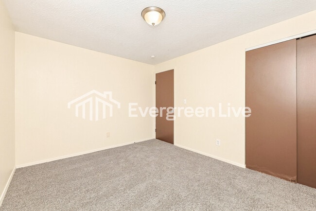 Building Photo - 7215 Sancroft Dr