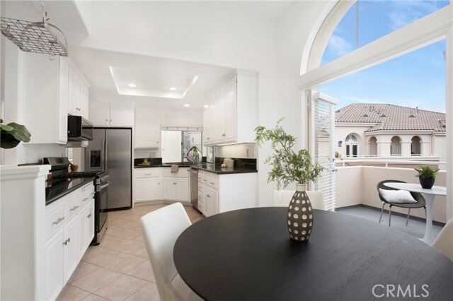 Building Photo - 24 Costa Brava