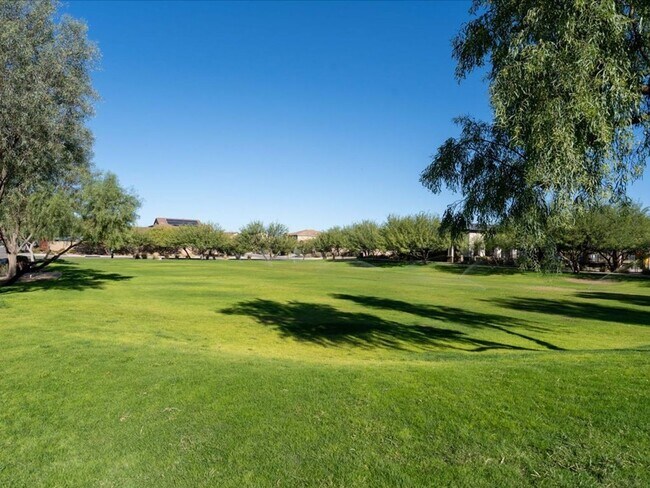 Building Photo - Modern Comfort Meets Community Living – 3 Bed, 2 Bath Beauty with Resort-Style Amenities!