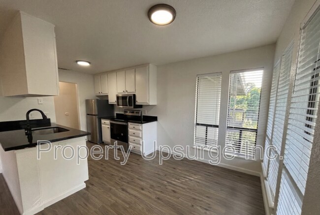 Interior Photo - Lakeside