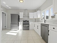 Building Photo - 42 William St