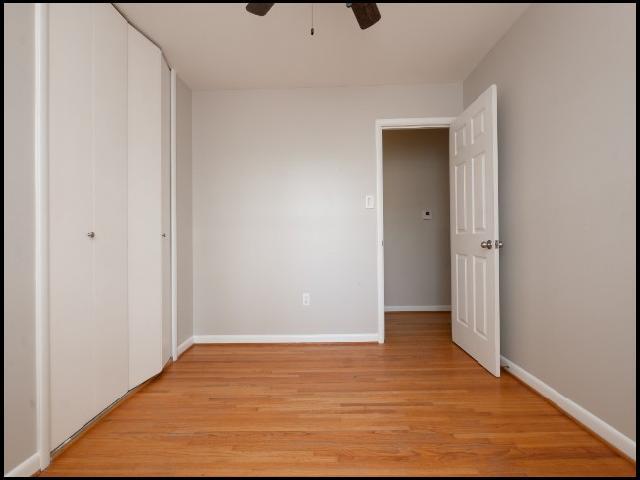 Building Photo - 4907 Arlington Dr