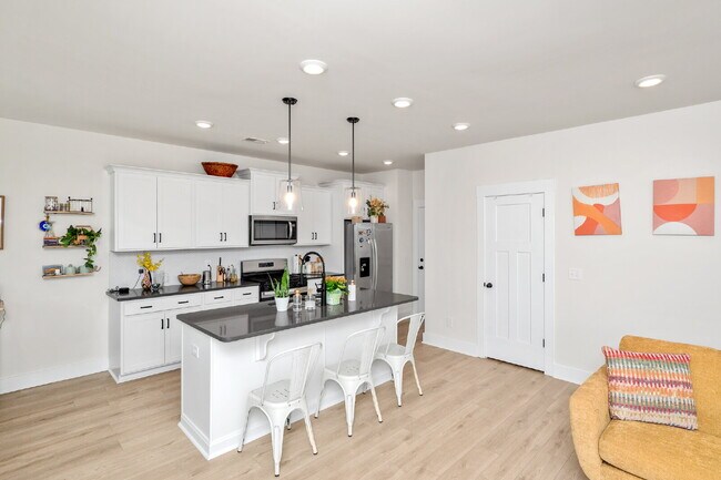 Building Photo - Stylish 3BR/2.5BA Craftsman Home with Loft...