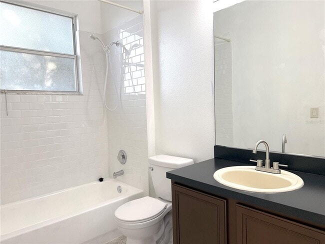 Building Photo - 14701 Timucua Pl