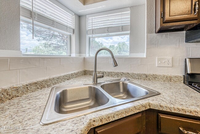 Building Photo - 5672 Costa Blanca Pl